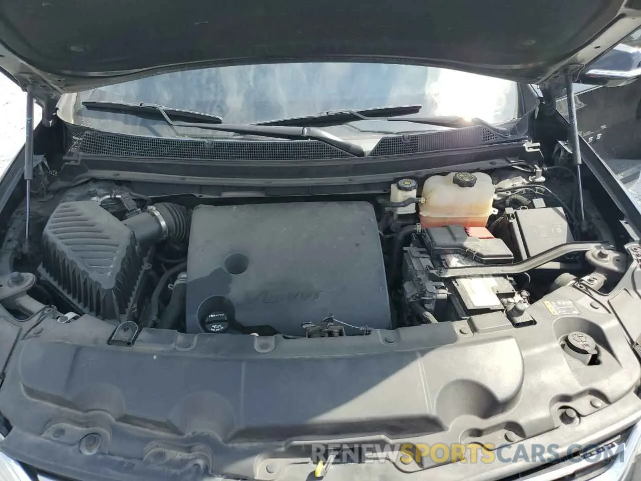 12 Photograph of a damaged car 1GNERGKWXKJ234303 CHEVROLET TRAVERSE 2019