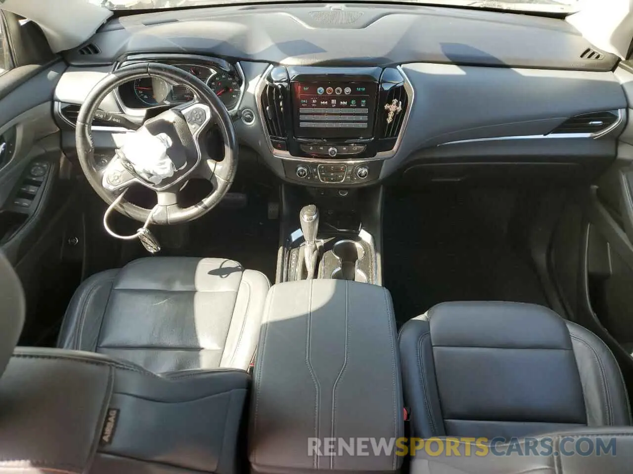 8 Photograph of a damaged car 1GNERHKW1KJ139893 CHEVROLET TRAVERSE 2019