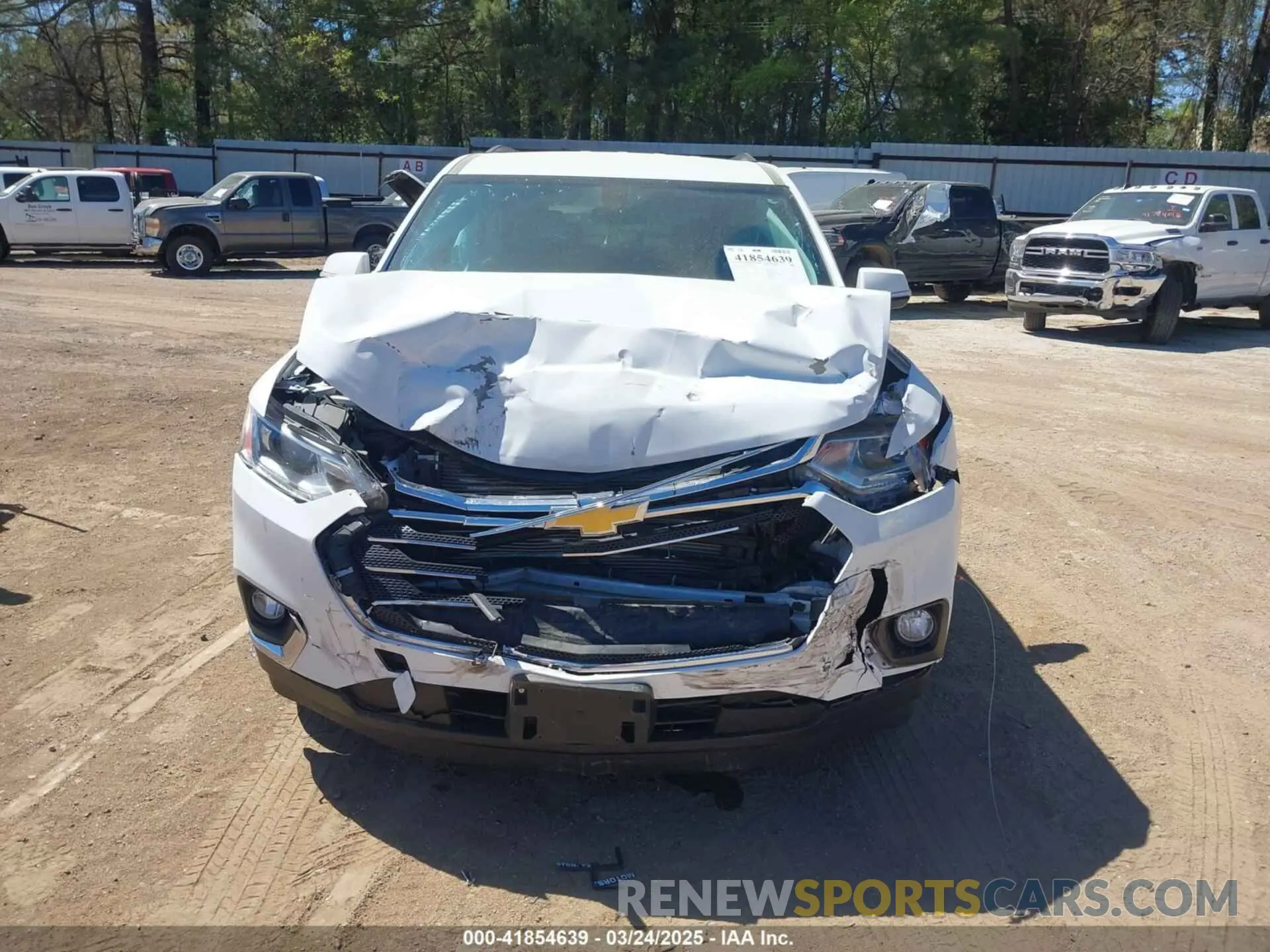 13 Фотография поврежденного автомобиля 1GNERHKW4KJ141055 CHEVROLET TRAVERSE 2019