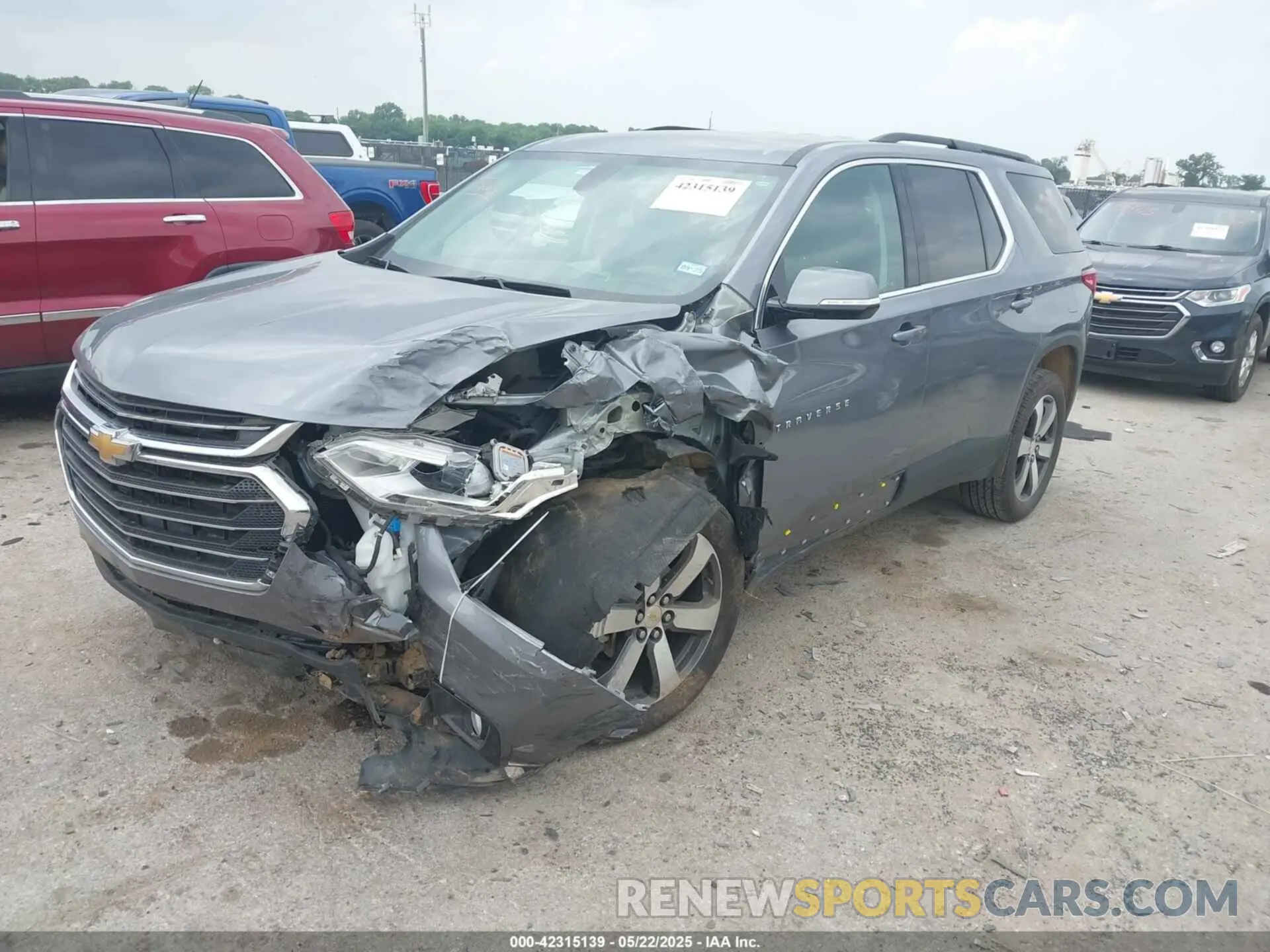 2 Фотография поврежденного автомобиля 1GNERHKW7KJ289460 CHEVROLET TRAVERSE 2019