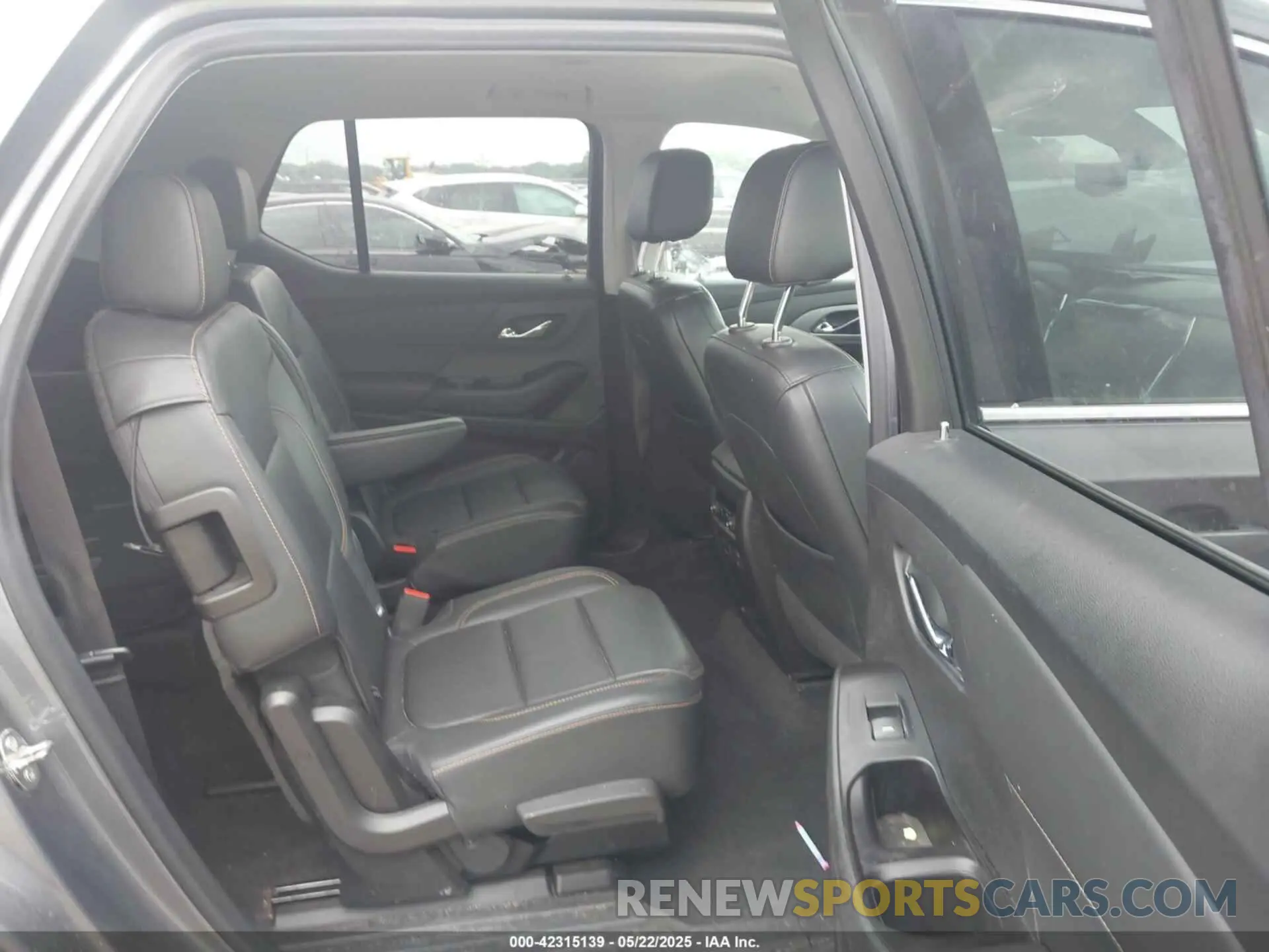 8 Фотография поврежденного автомобиля 1GNERHKW7KJ289460 CHEVROLET TRAVERSE 2019