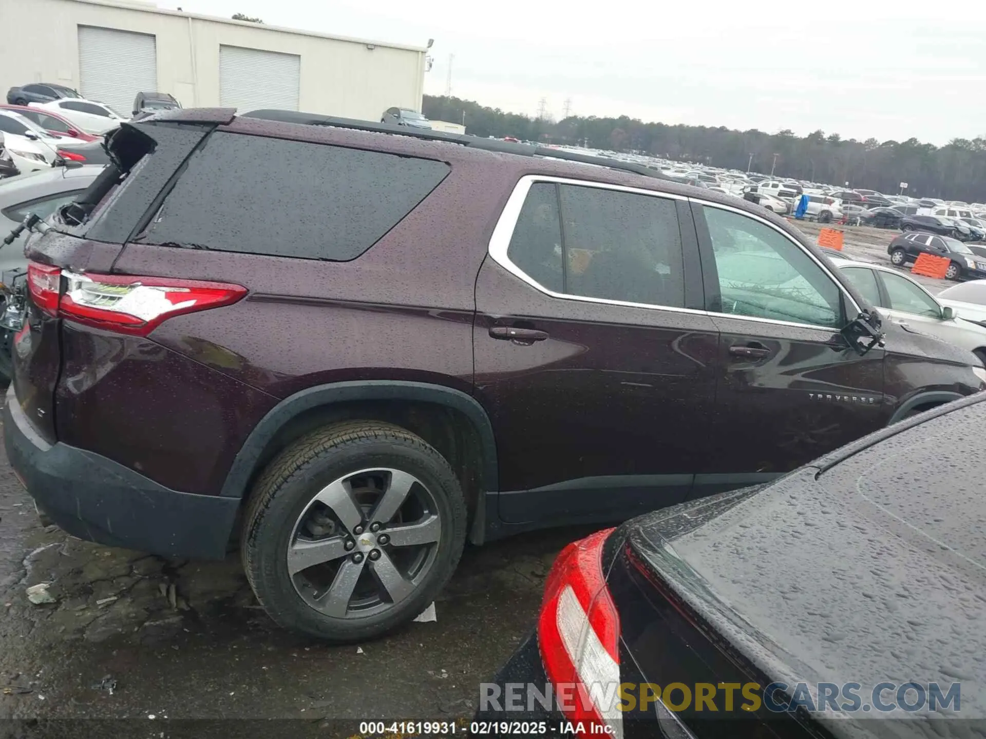 13 Фотография поврежденного автомобиля 1GNERHKW8KJ117969 CHEVROLET TRAVERSE 2019