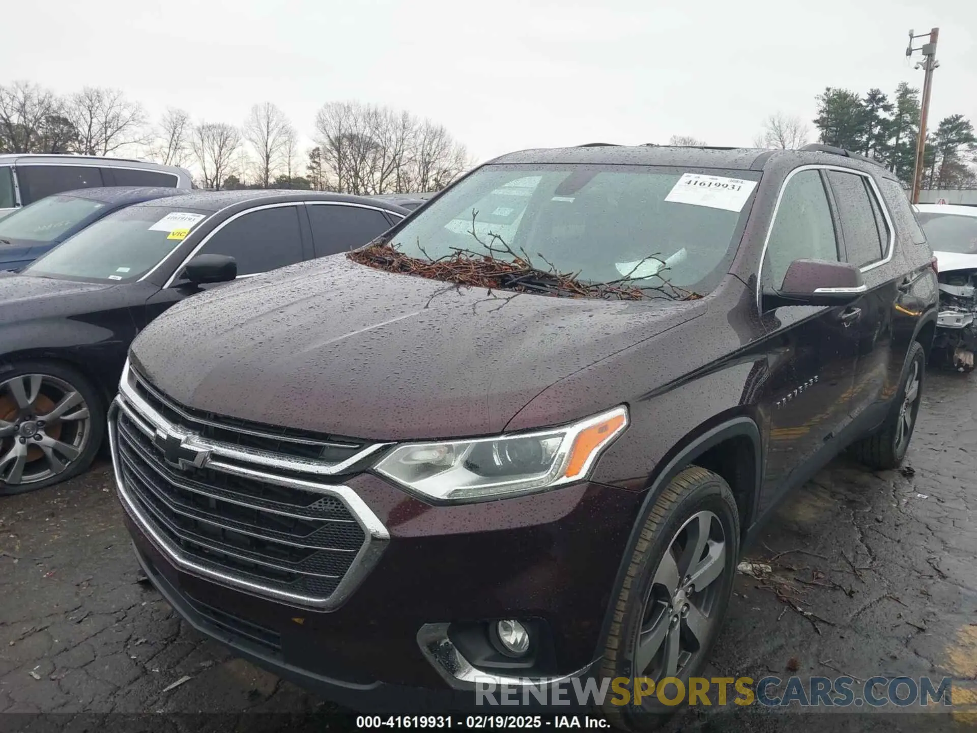2 Фотография поврежденного автомобиля 1GNERHKW8KJ117969 CHEVROLET TRAVERSE 2019