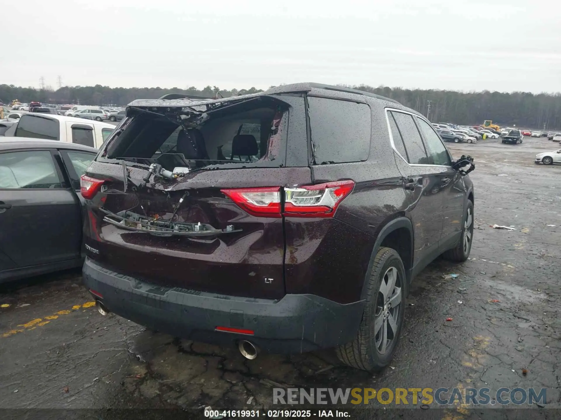 4 Фотография поврежденного автомобиля 1GNERHKW8KJ117969 CHEVROLET TRAVERSE 2019