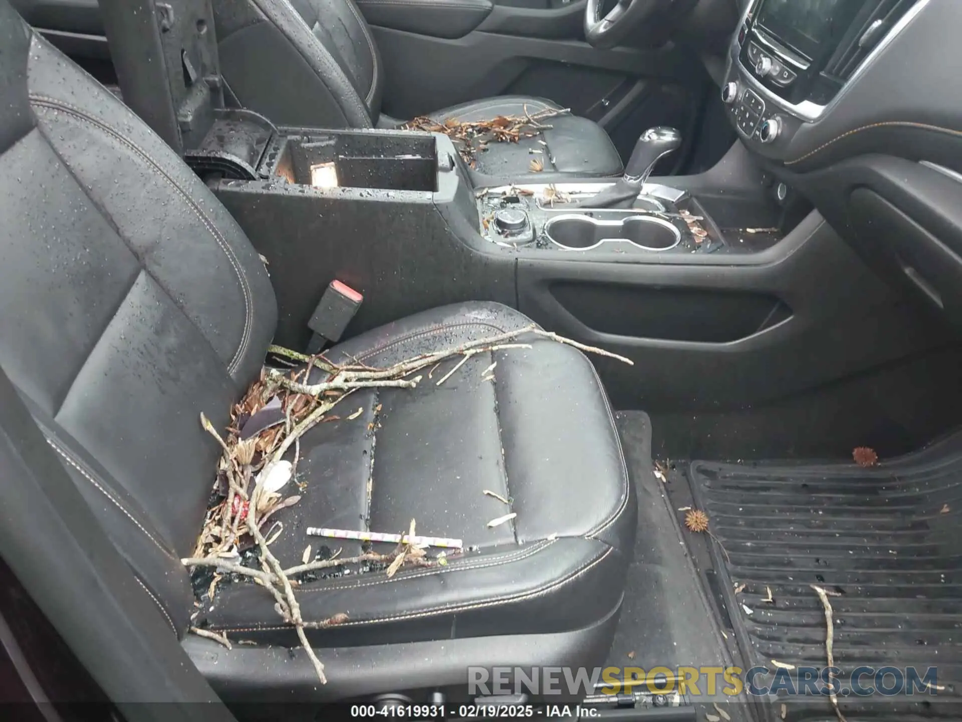 5 Фотография поврежденного автомобиля 1GNERHKW8KJ117969 CHEVROLET TRAVERSE 2019