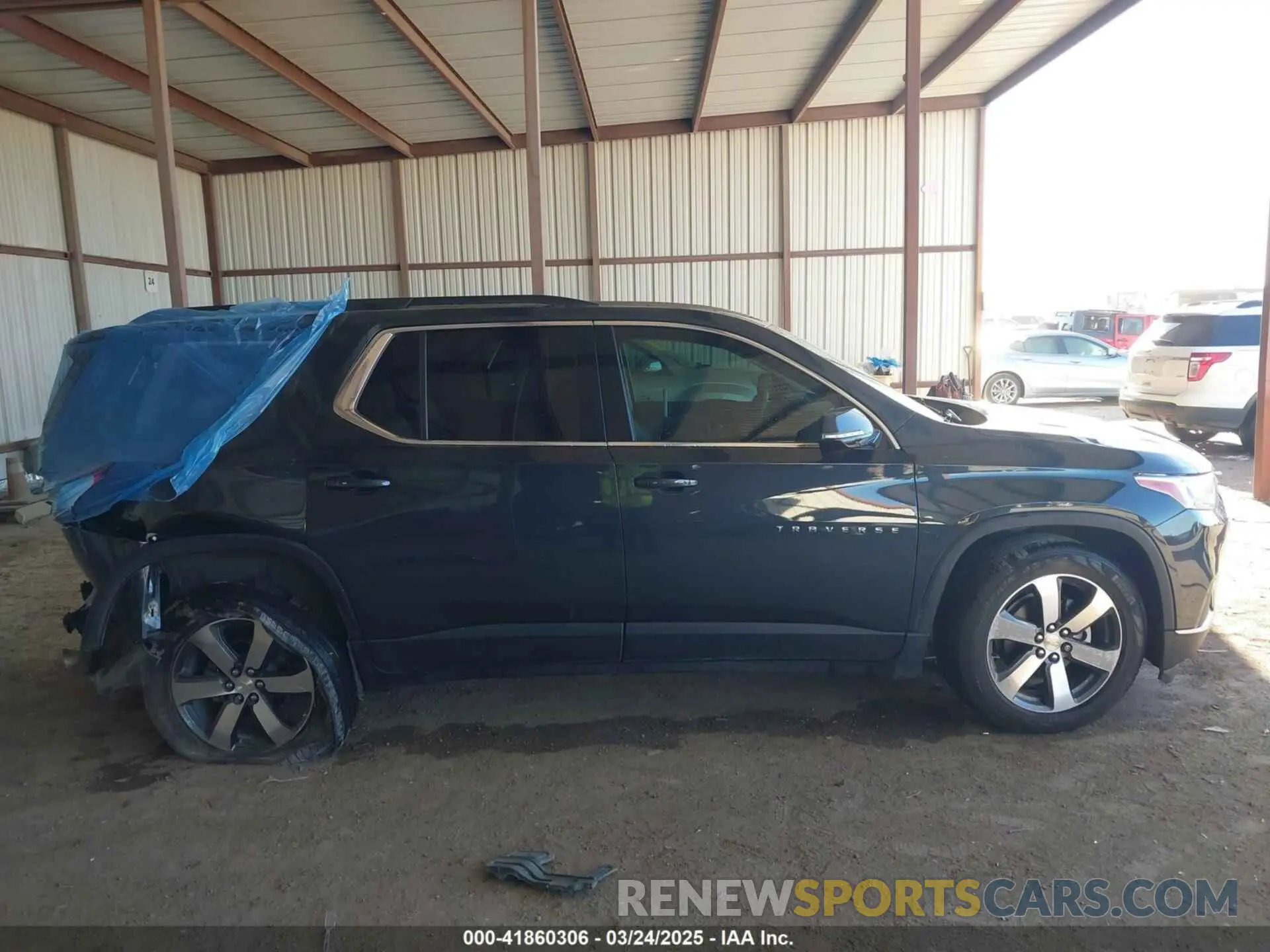 13 Photograph of a damaged car 1GNERHKW8KJ196799 CHEVROLET TRAVERSE 2019