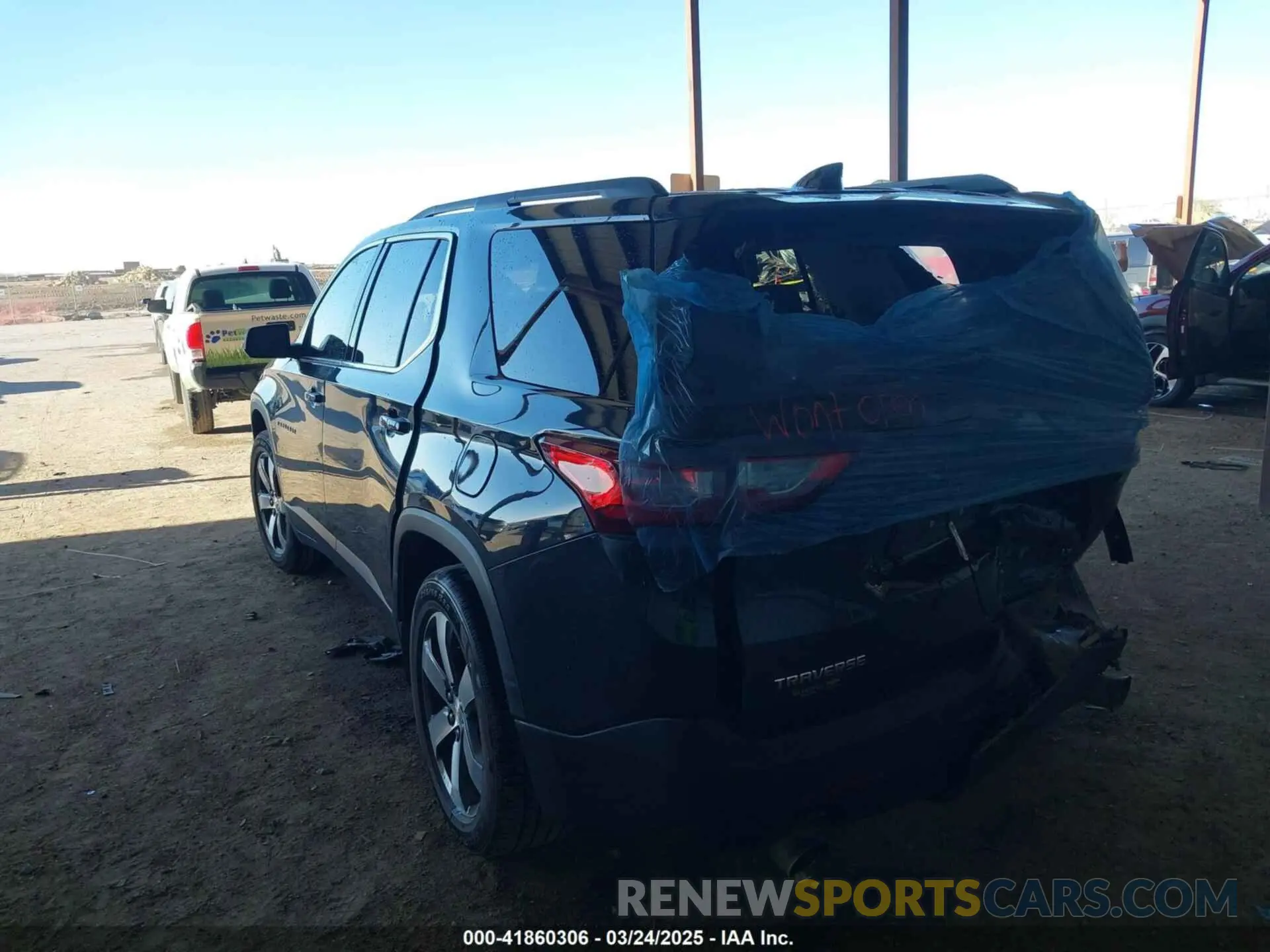 3 Photograph of a damaged car 1GNERHKW8KJ196799 CHEVROLET TRAVERSE 2019