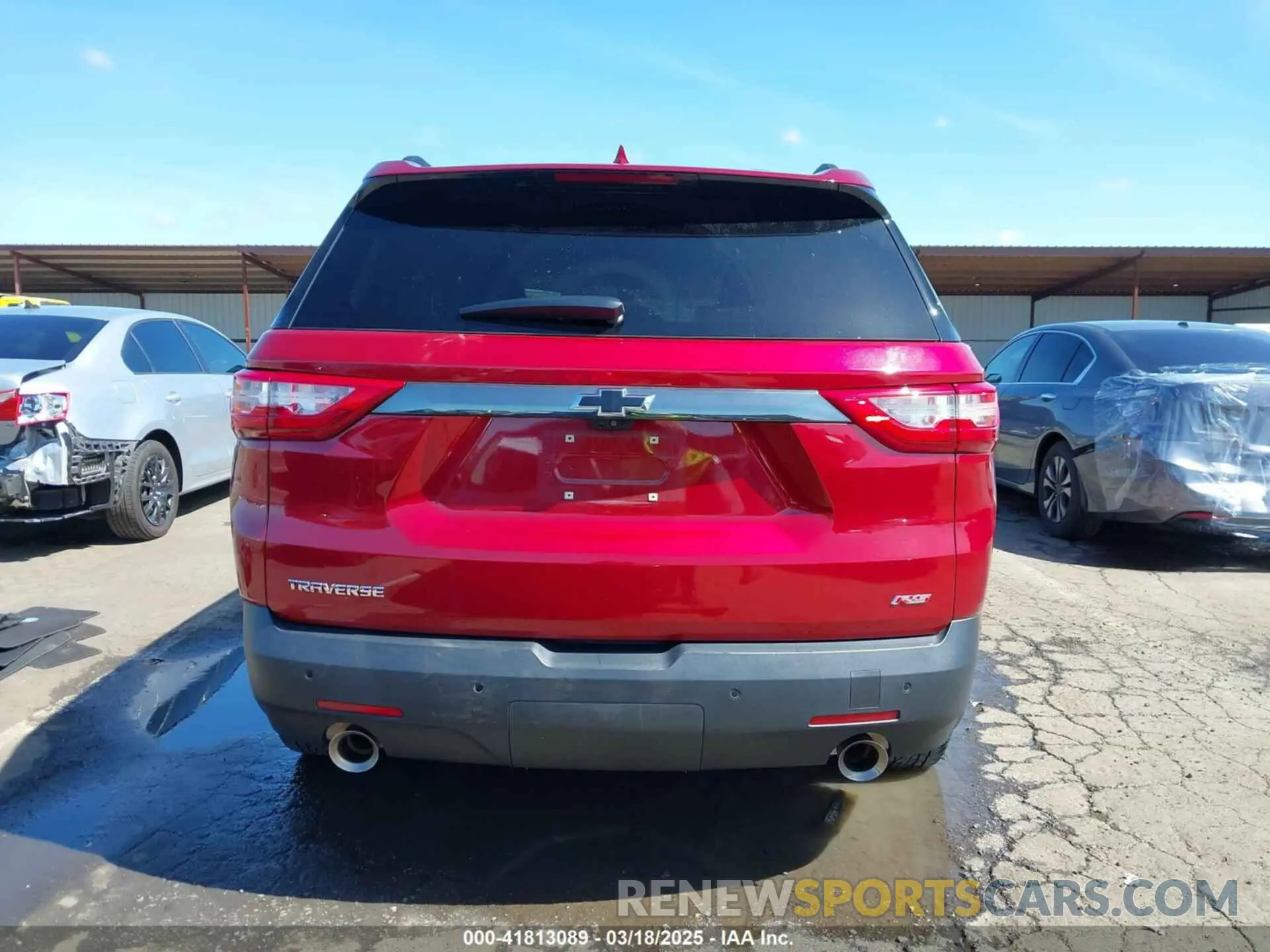 16 Photograph of a damaged car 1GNERJKW7KJ297338 CHEVROLET TRAVERSE 2019