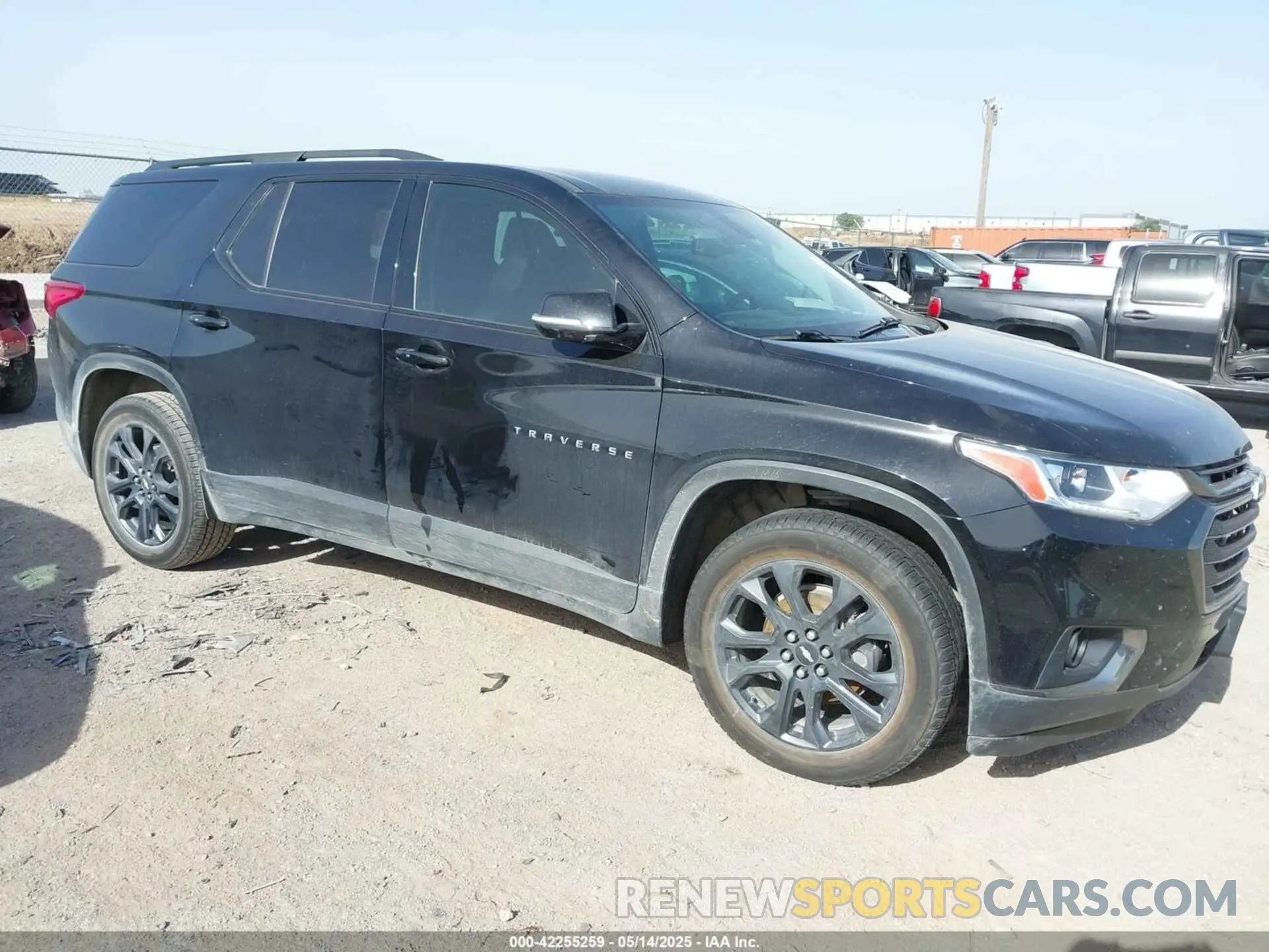 1 Photograph of a damaged car 1GNERJKX7KJ247578 CHEVROLET TRAVERSE 2019