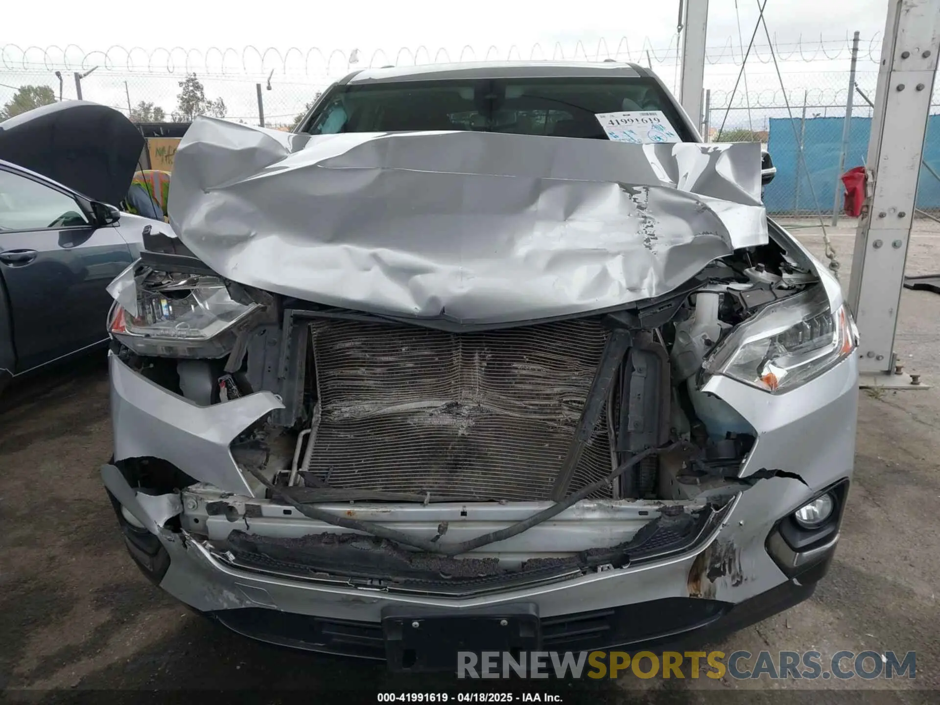 12 Фотография поврежденного автомобиля 1GNERKKW3KJ192642 CHEVROLET TRAVERSE 2019