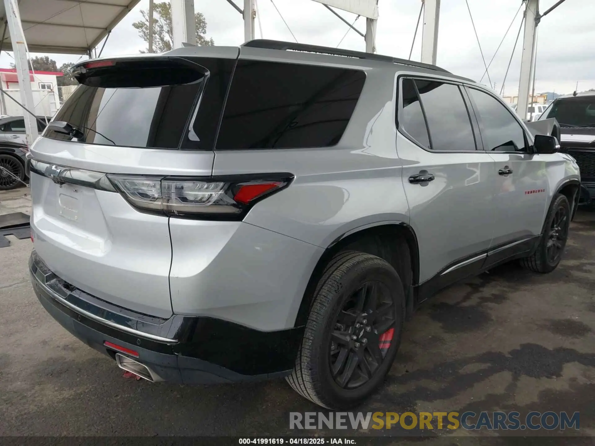 4 Фотография поврежденного автомобиля 1GNERKKW3KJ192642 CHEVROLET TRAVERSE 2019