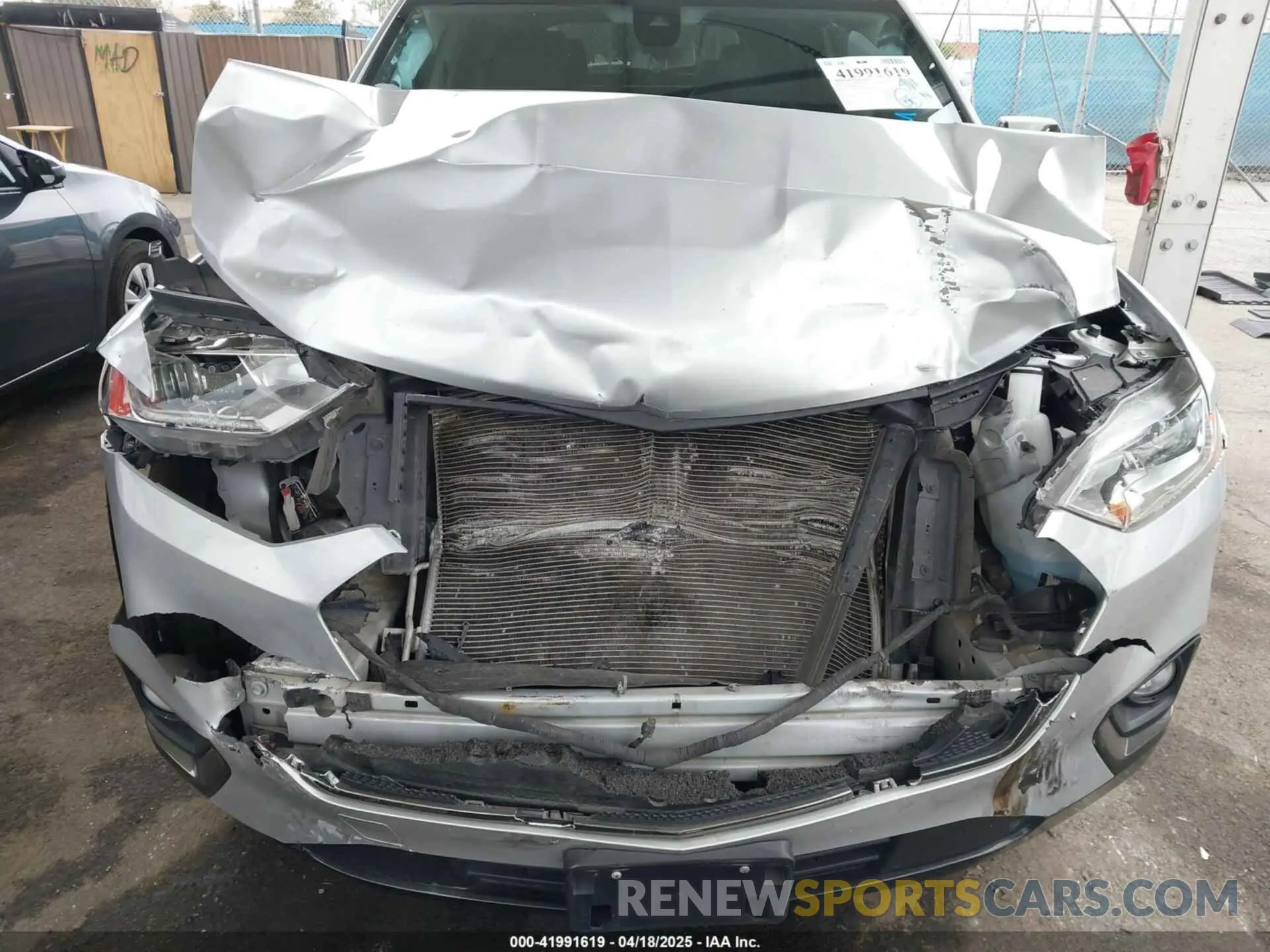 6 Фотография поврежденного автомобиля 1GNERKKW3KJ192642 CHEVROLET TRAVERSE 2019