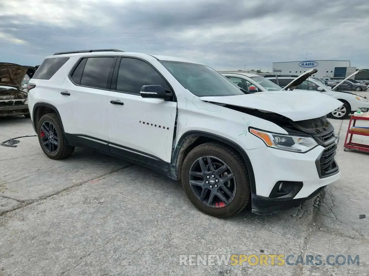 4 Photograph of a damaged car 1GNERKKW3KJ316442 CHEVROLET TRAVERSE 2019