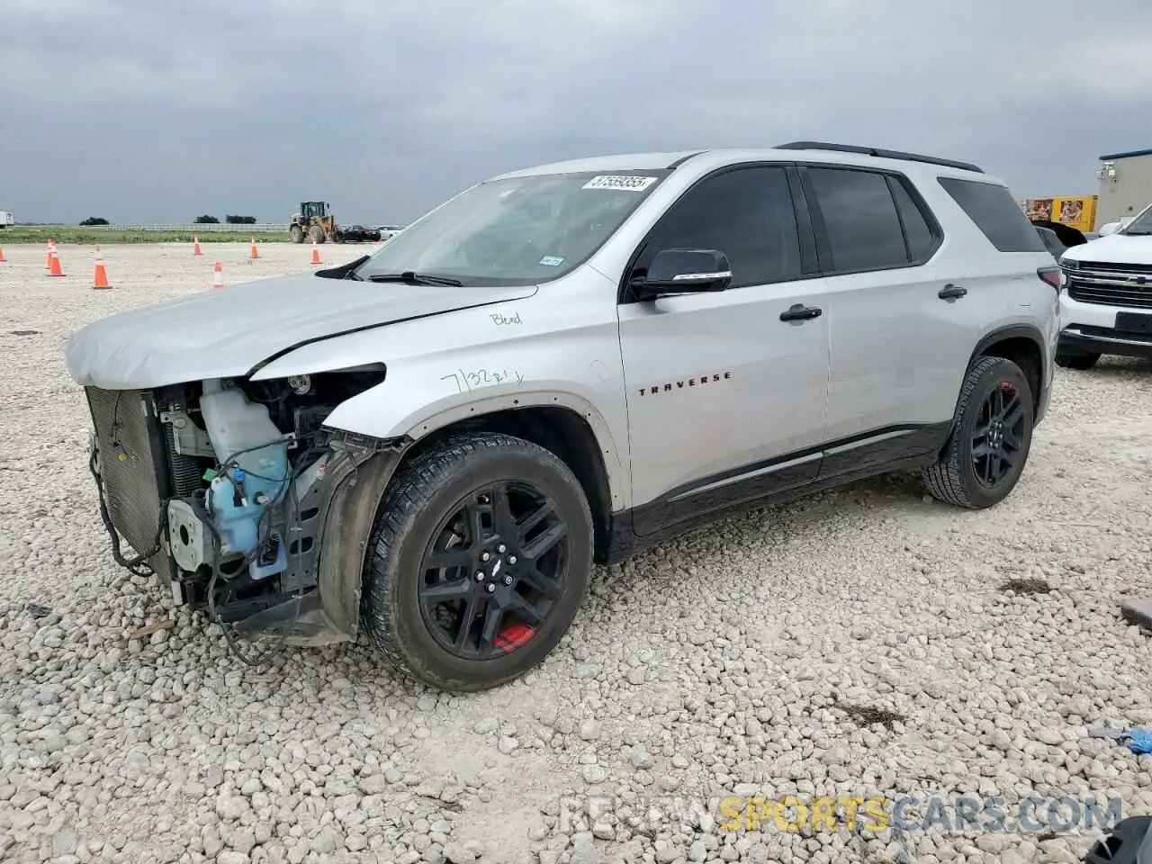 1 Photograph of a damaged car 1GNERKKW4KJ298050 CHEVROLET TRAVERSE 2019