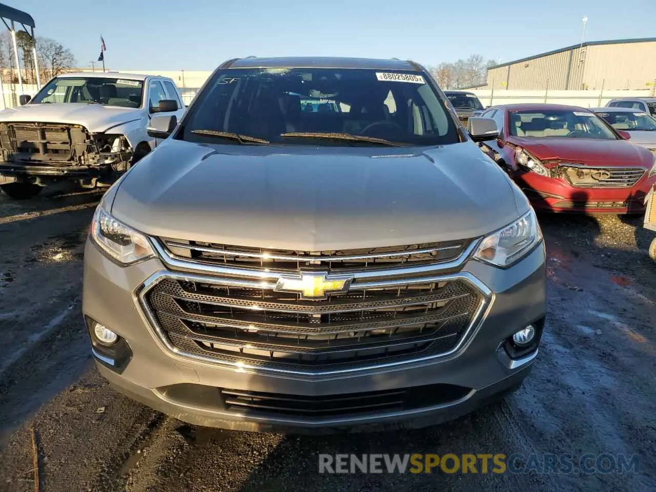 5 Photograph of a damaged car 1GNERKKW5KJ249181 CHEVROLET TRAVERSE 2019