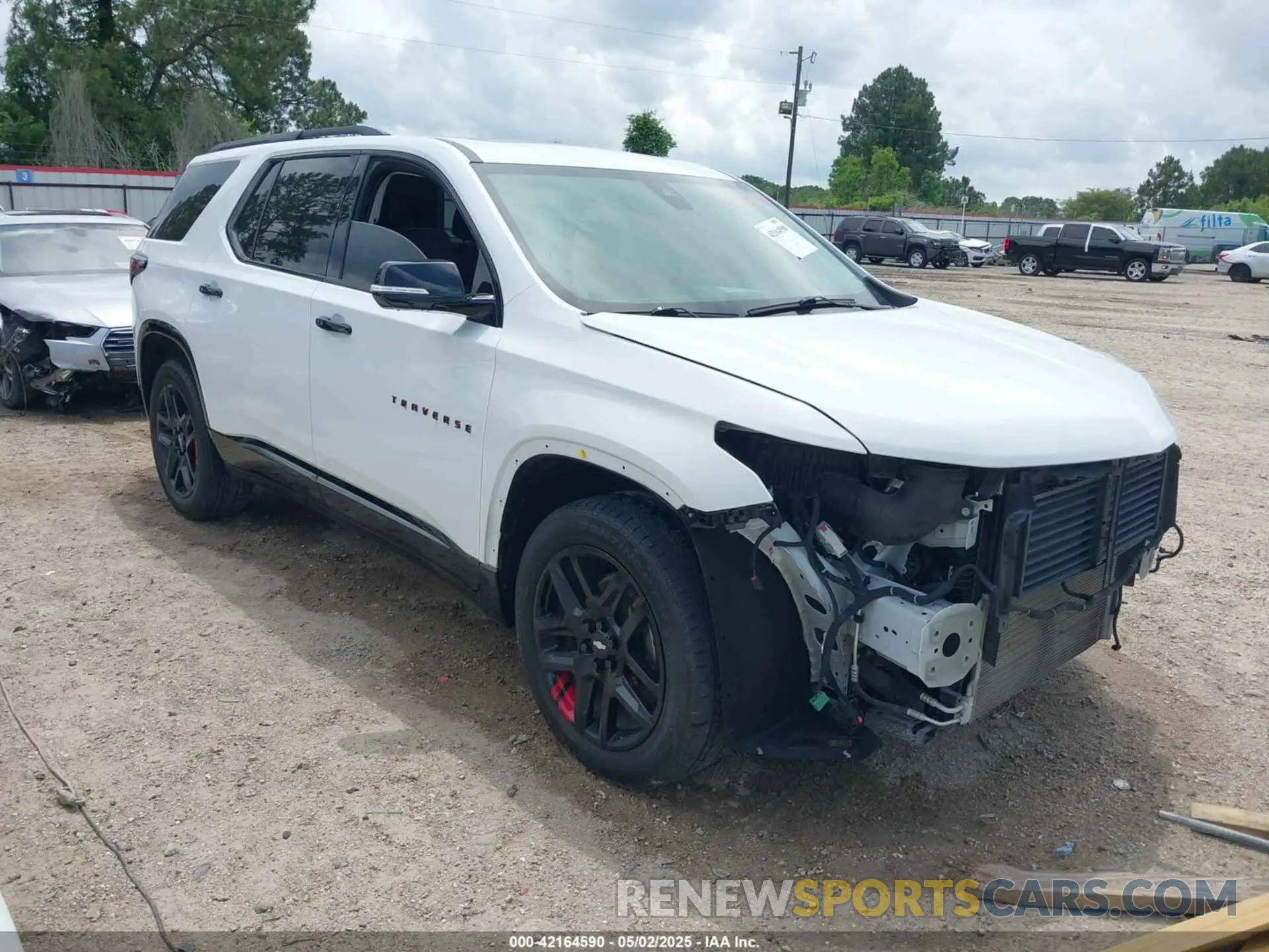 1 Photograph of a damaged car 1GNERKKW5KJ287770 CHEVROLET TRAVERSE 2019