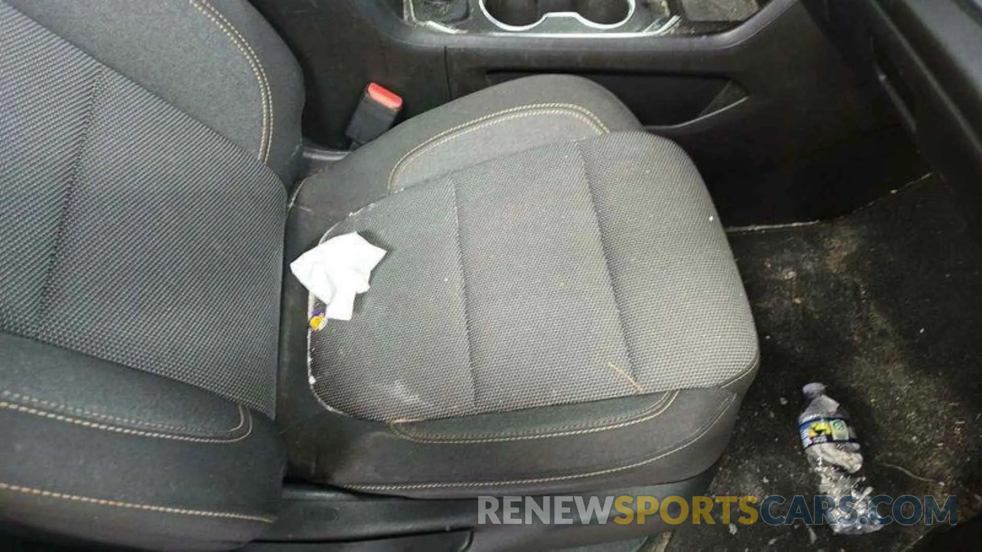 30 Photograph of a damaged car 1GNERMKW2KJ218773 CHEVROLET TRAVERSE 2019