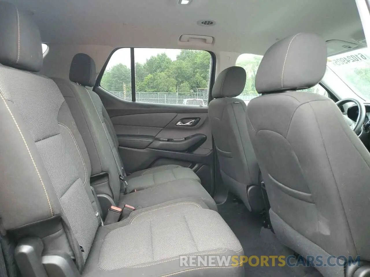11 Photograph of a damaged car 1GNEVFKW0KJ202045 CHEVROLET TRAVERSE 2019