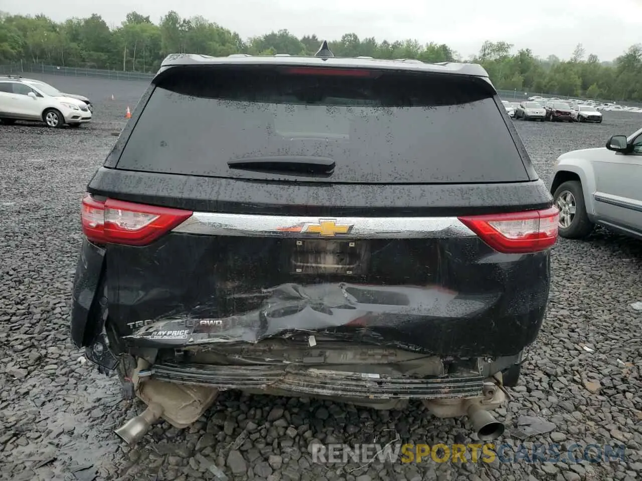 6 Photograph of a damaged car 1GNEVFKW0KJ202045 CHEVROLET TRAVERSE 2019