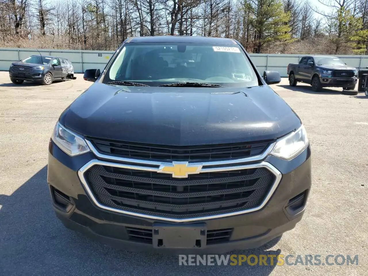 5 Фотография поврежденного автомобиля 1GNEVFKW1KJ243896 CHEVROLET TRAVERSE 2019