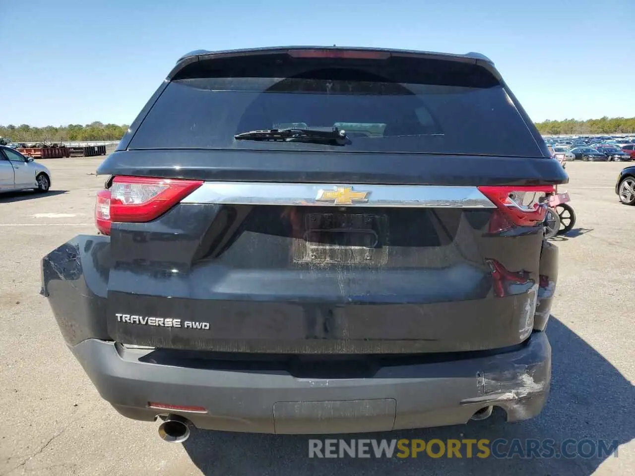 6 Фотография поврежденного автомобиля 1GNEVFKW1KJ243896 CHEVROLET TRAVERSE 2019
