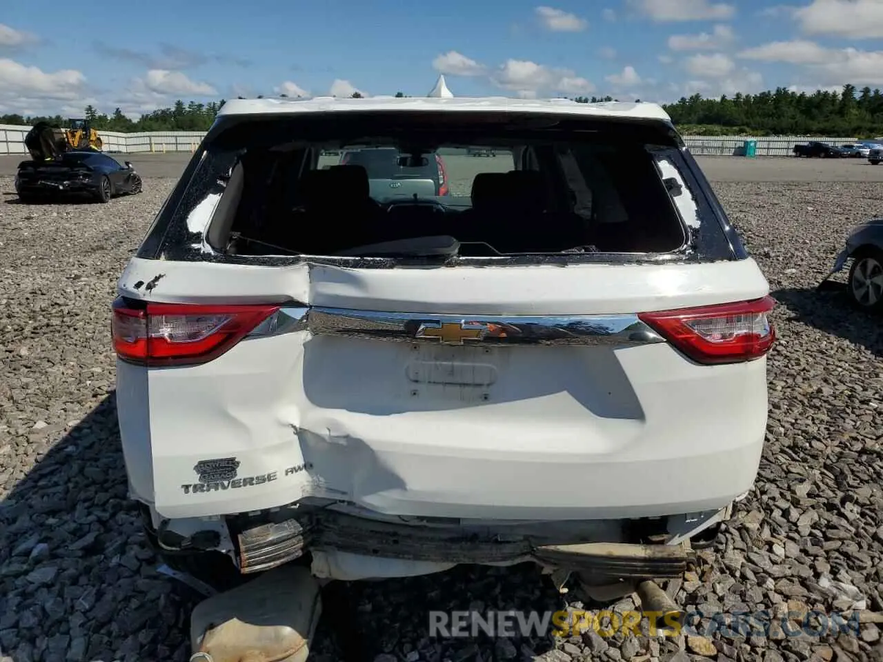 6 Photograph of a damaged car 1GNEVFKW2KJ185667 CHEVROLET TRAVERSE 2019