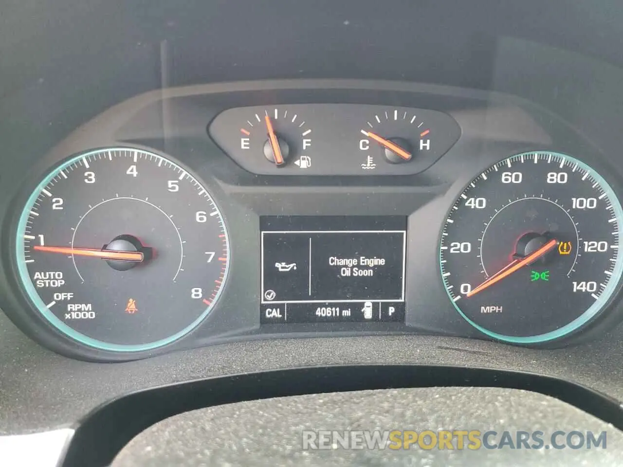 9 Photograph of a damaged car 1GNEVFKW2KJ185667 CHEVROLET TRAVERSE 2019