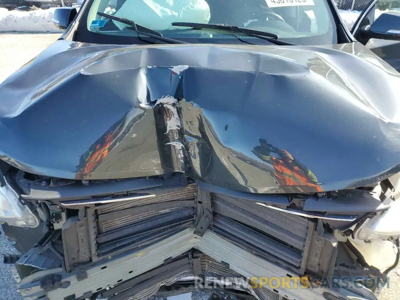 13 Photograph of a damaged car 1GNEVGKW0KJ308565 CHEVROLET TRAVERSE 2019