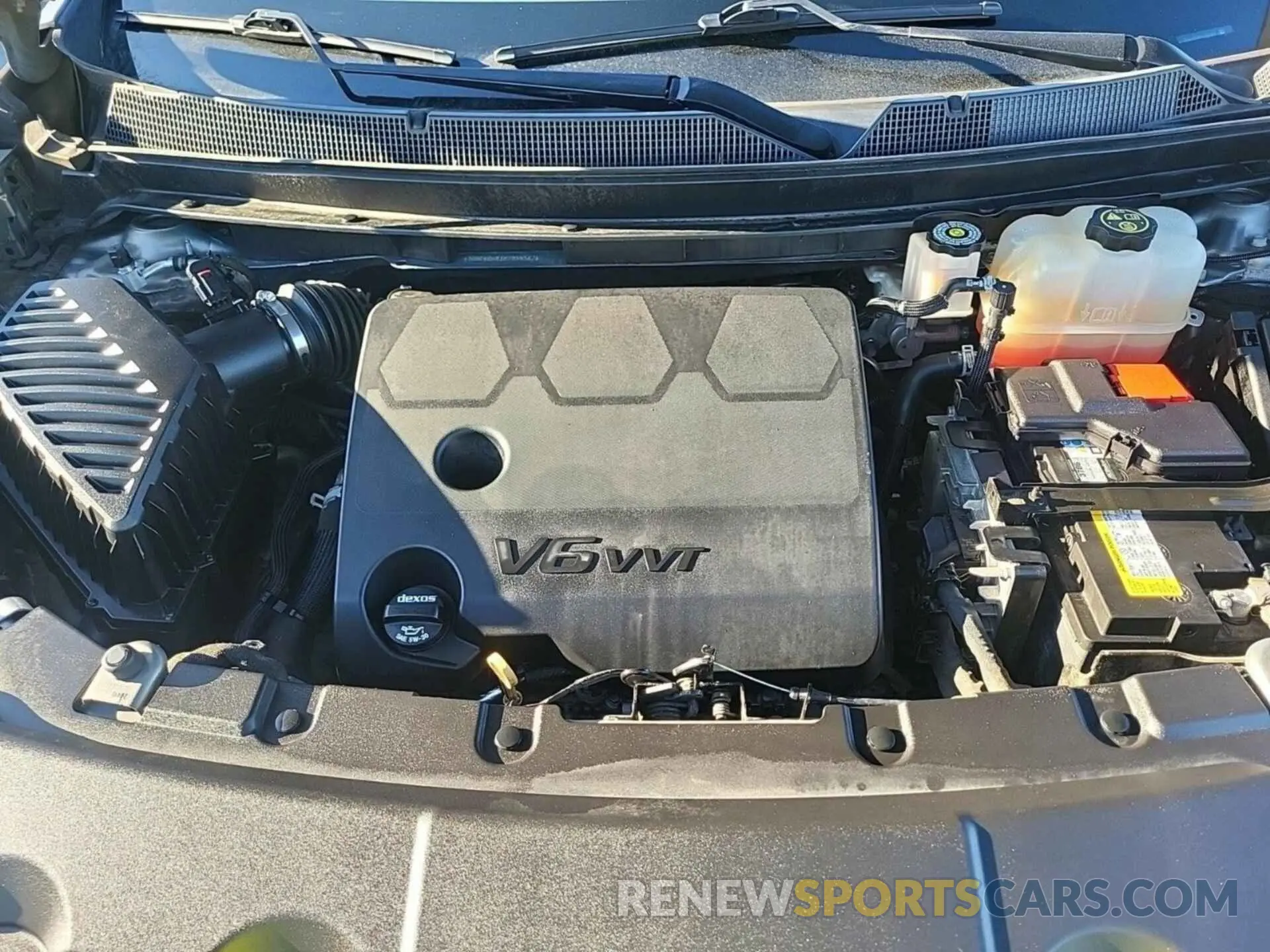 16 Photograph of a damaged car 1GNEVGKW1KJ239367 CHEVROLET TRAVERSE 2019