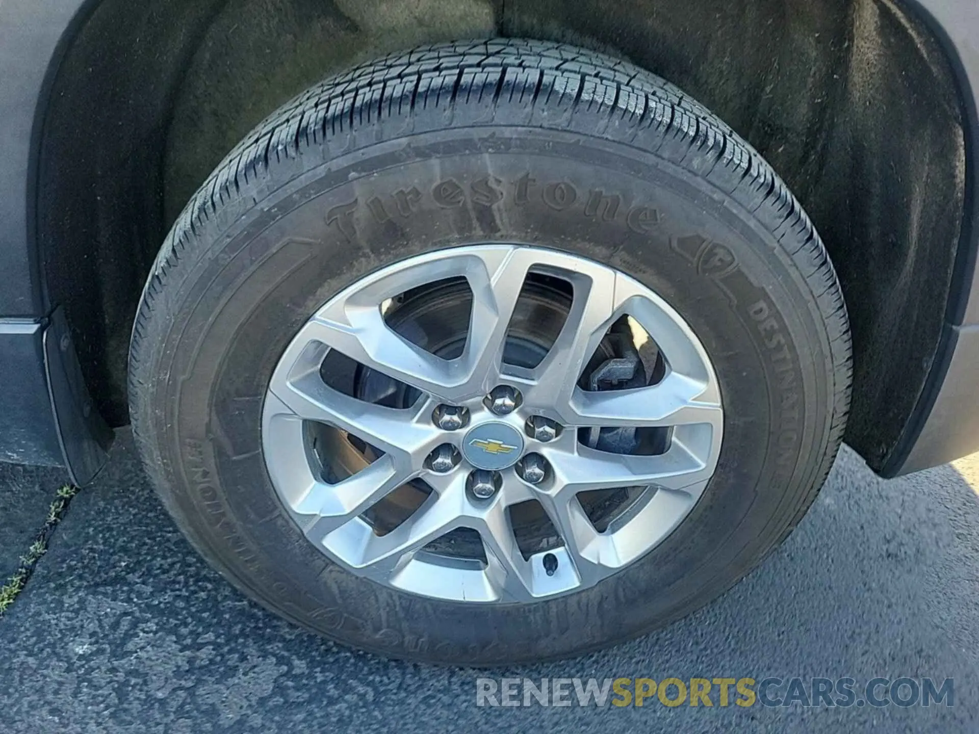 22 Photograph of a damaged car 1GNEVGKW1KJ239367 CHEVROLET TRAVERSE 2019