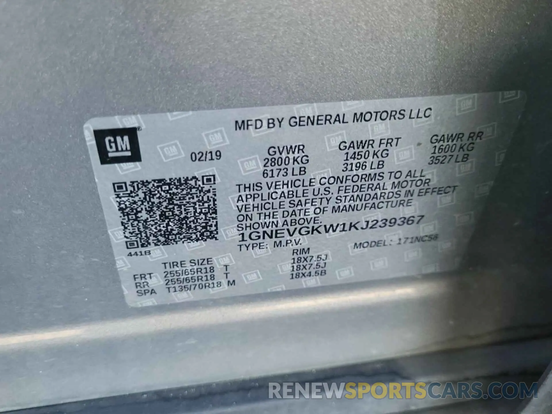 24 Photograph of a damaged car 1GNEVGKW1KJ239367 CHEVROLET TRAVERSE 2019
