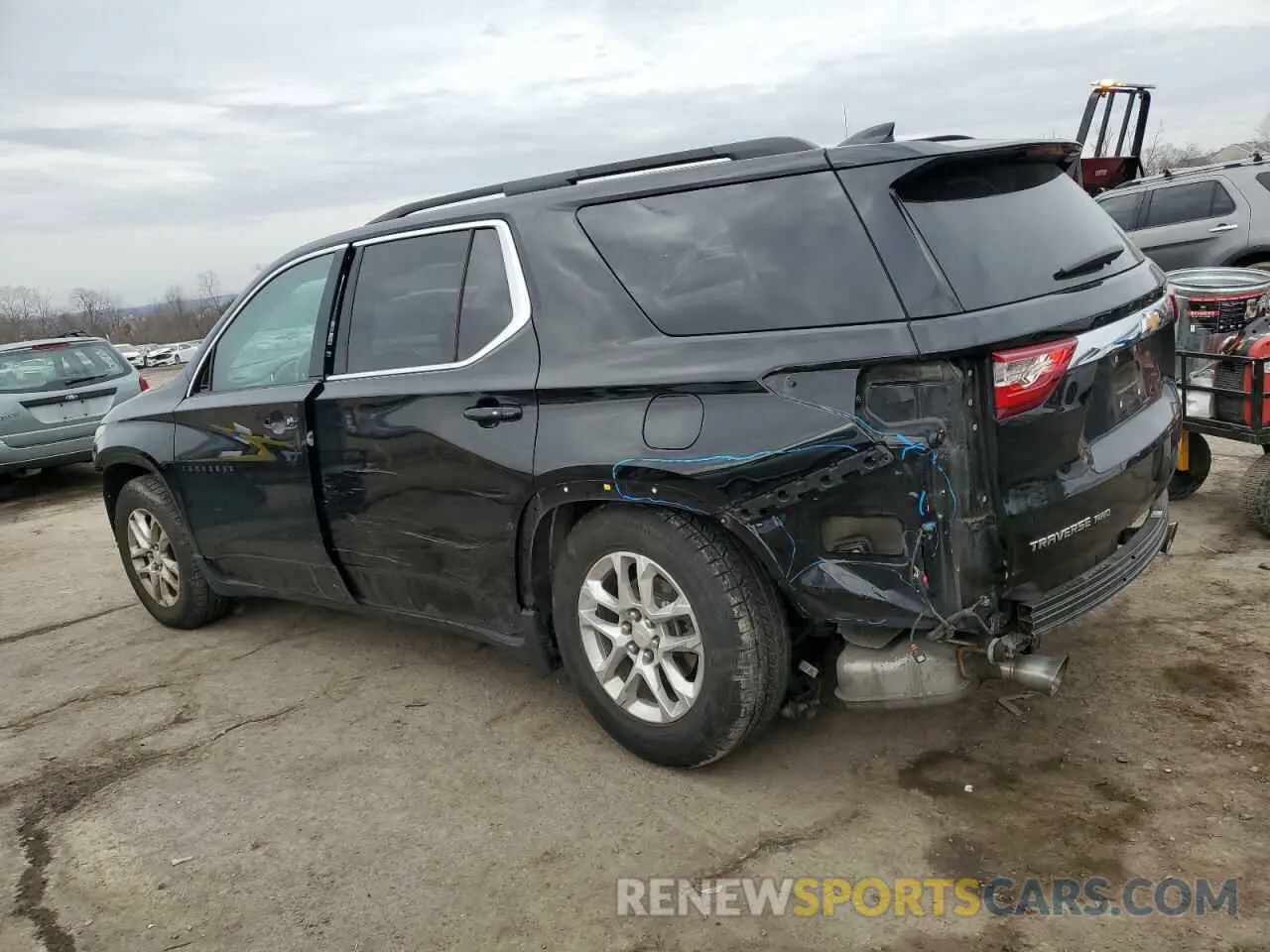 2 Photograph of a damaged car 1GNEVGKW2KJ249180 CHEVROLET TRAVERSE 2019