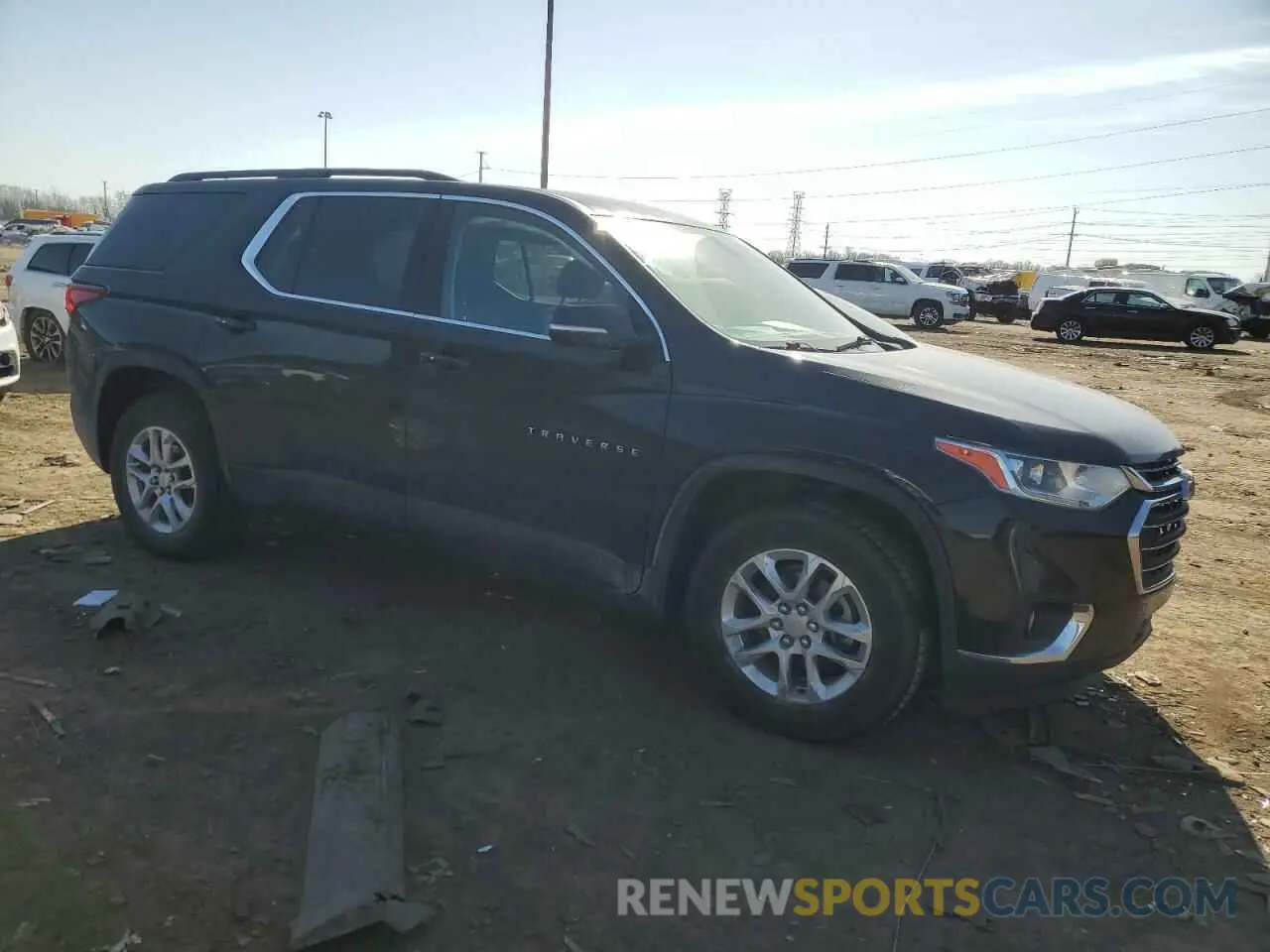 4 Photograph of a damaged car 1GNEVGKW3KJ159911 CHEVROLET TRAVERSE 2019