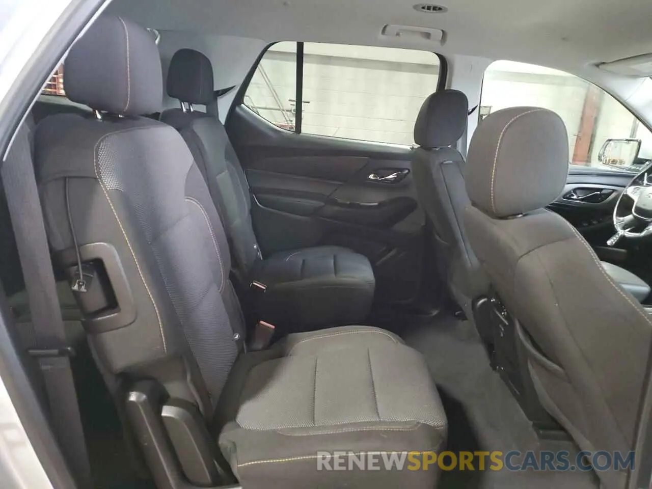11 Фотография поврежденного автомобиля 1GNEVGKW4KJ149713 CHEVROLET TRAVERSE 2019