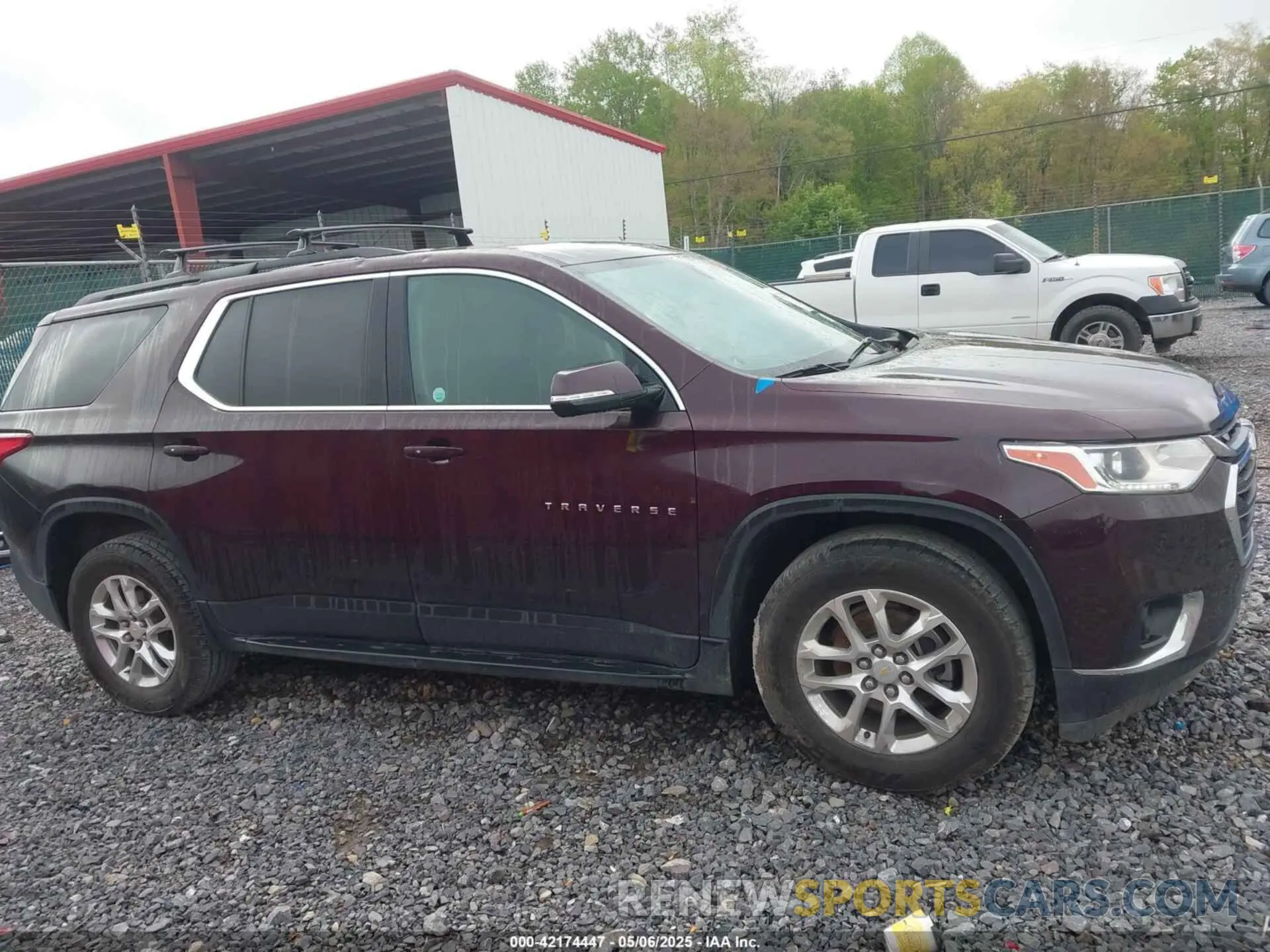 13 Фотография поврежденного автомобиля 1GNEVGKW5KJ100679 CHEVROLET TRAVERSE 2019