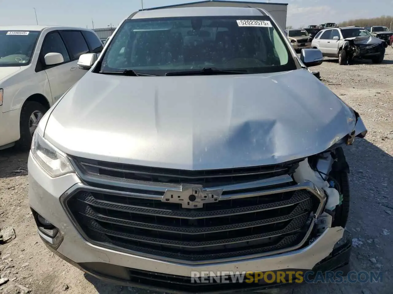 5 Photograph of a damaged car 1GNEVGKW5KJ315852 CHEVROLET TRAVERSE 2019