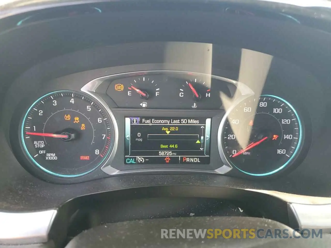 9 Photograph of a damaged car 1GNEVGKW5KJ315852 CHEVROLET TRAVERSE 2019