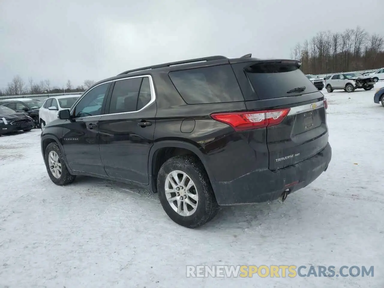 2 Фотография поврежденного автомобиля 1GNEVGKW6KJ202590 CHEVROLET TRAVERSE 2019