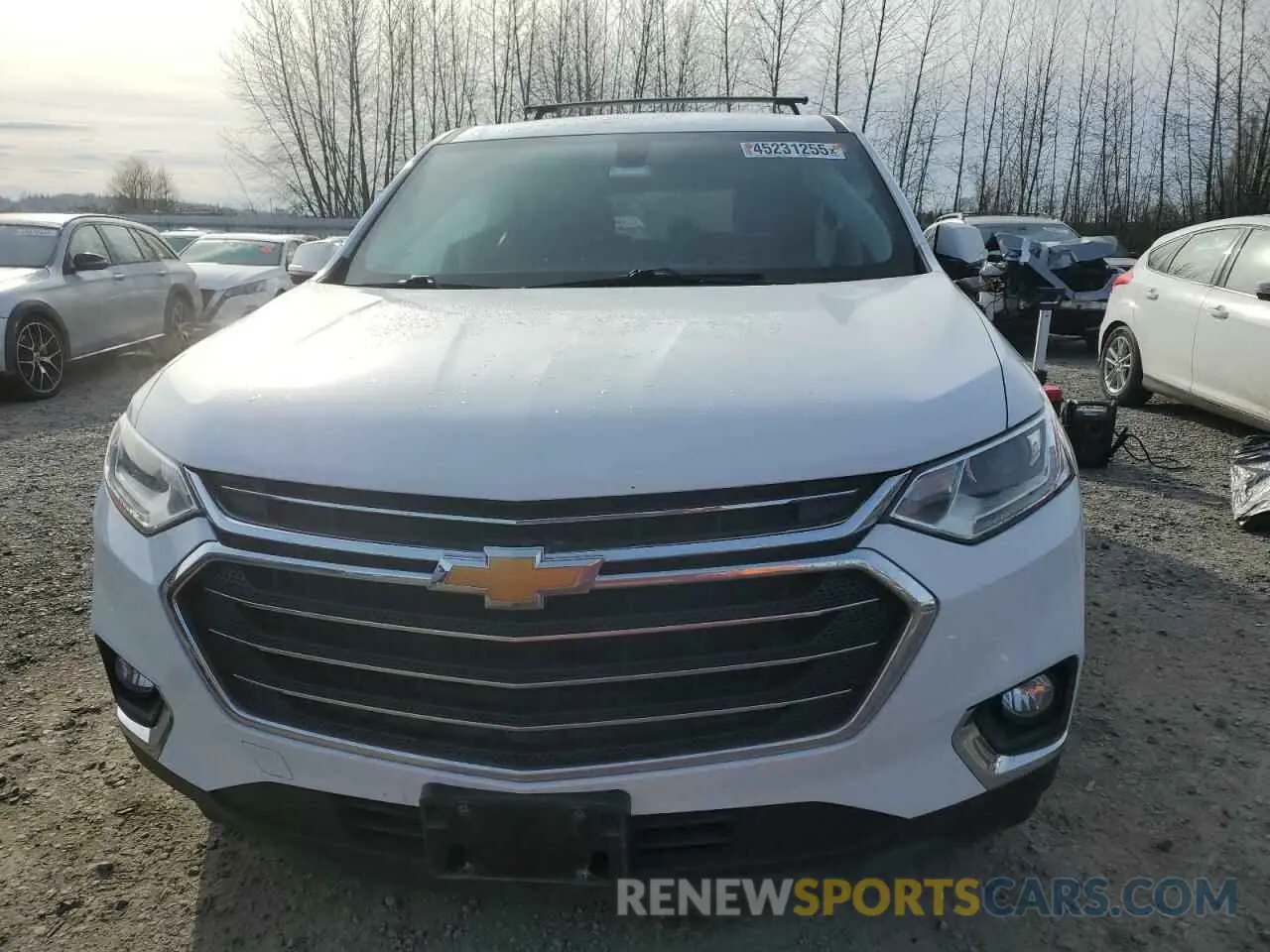 5 Photograph of a damaged car 1GNEVGKW7KJ300608 CHEVROLET TRAVERSE 2019