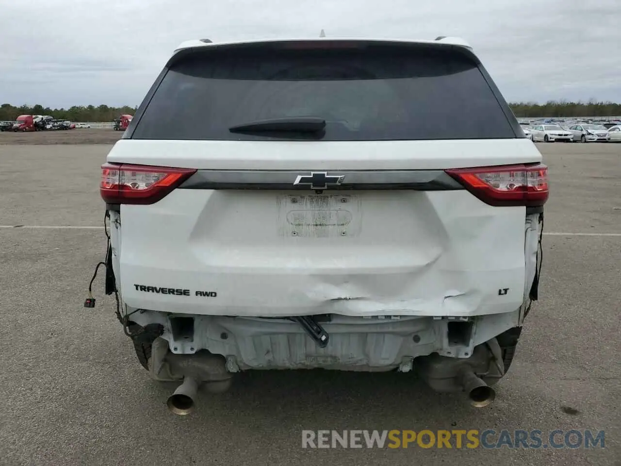 6 Photograph of a damaged car 1GNEVGKW9KJ116156 CHEVROLET TRAVERSE 2019
