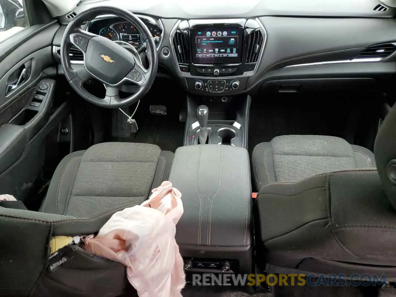 8 Фотография поврежденного автомобиля 1GNEVGKW9KJ116318 CHEVROLET TRAVERSE 2019