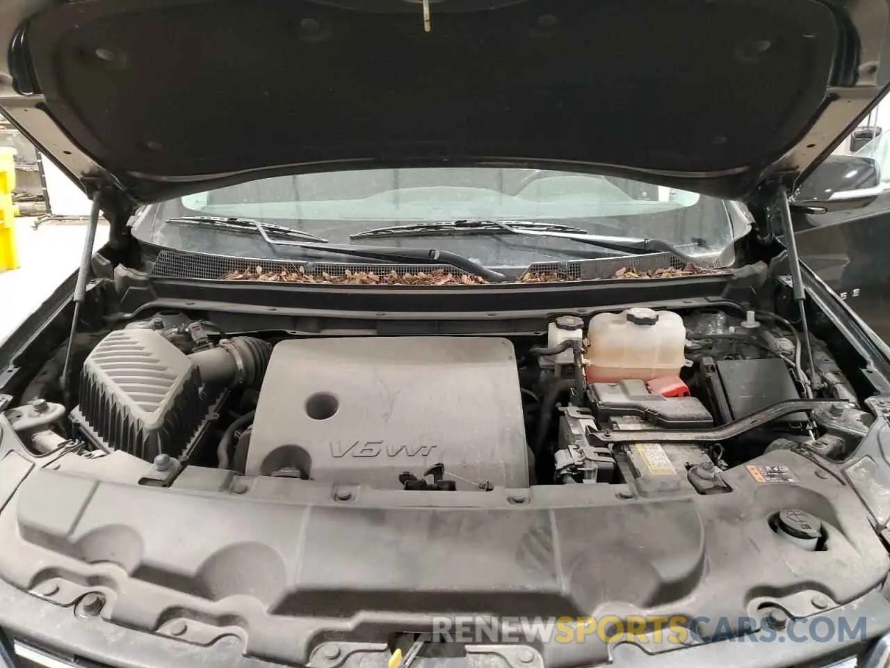 12 Photograph of a damaged car 1GNEVGKW9KJ188703 CHEVROLET TRAVERSE 2019
