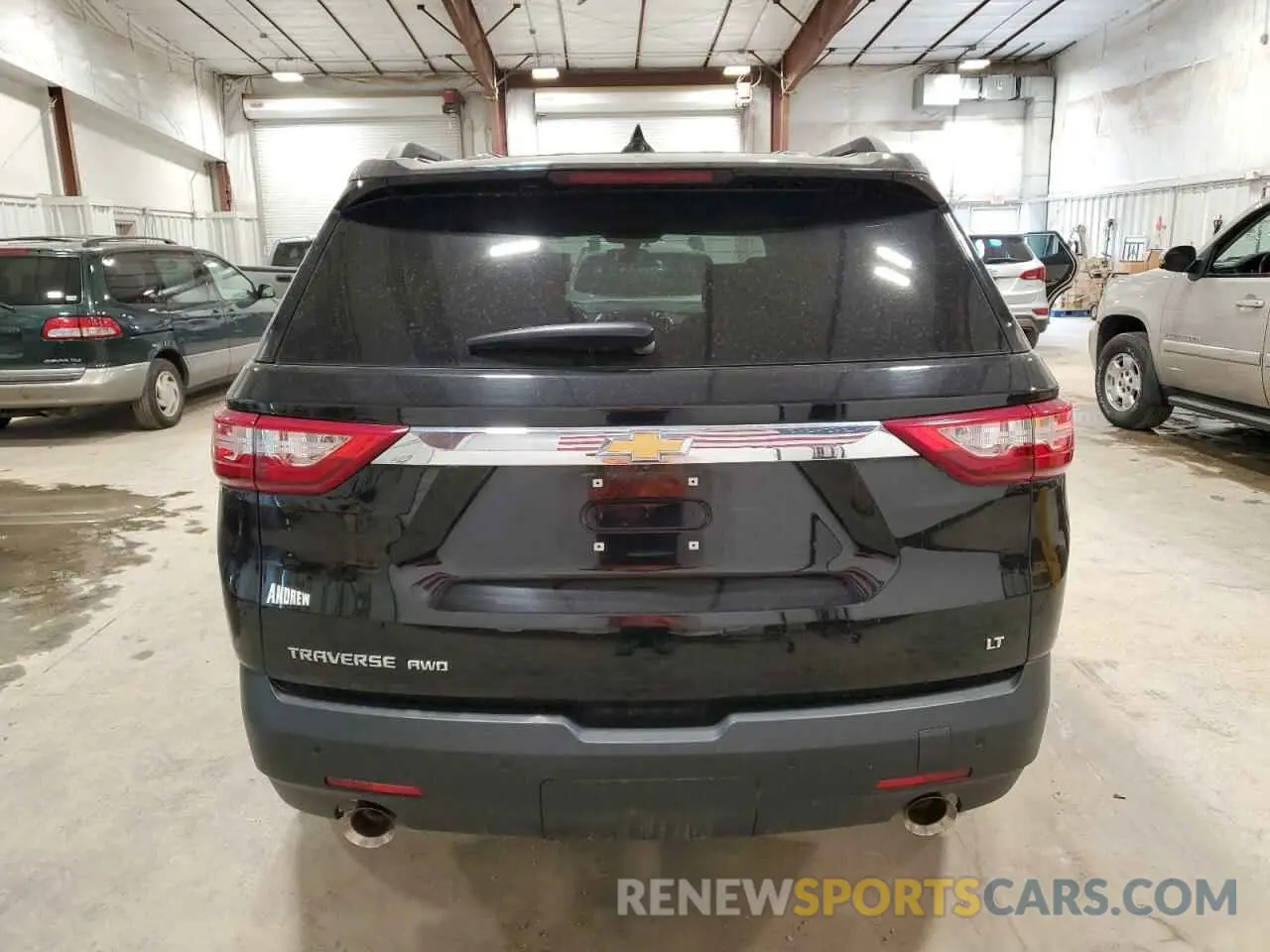 6 Photograph of a damaged car 1GNEVGKW9KJ188703 CHEVROLET TRAVERSE 2019