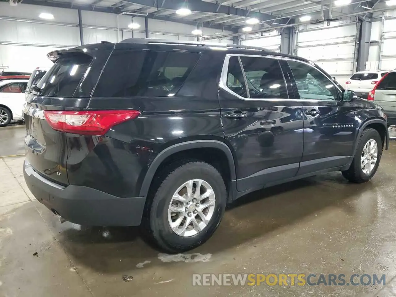 3 Фотография поврежденного автомобиля 1GNEVGKW9KJ236314 CHEVROLET TRAVERSE 2019