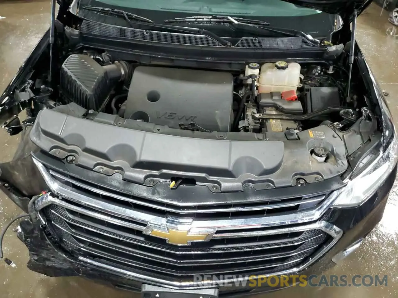 12 Photograph of a damaged car 1GNEVGKW9KJ285836 CHEVROLET TRAVERSE 2019