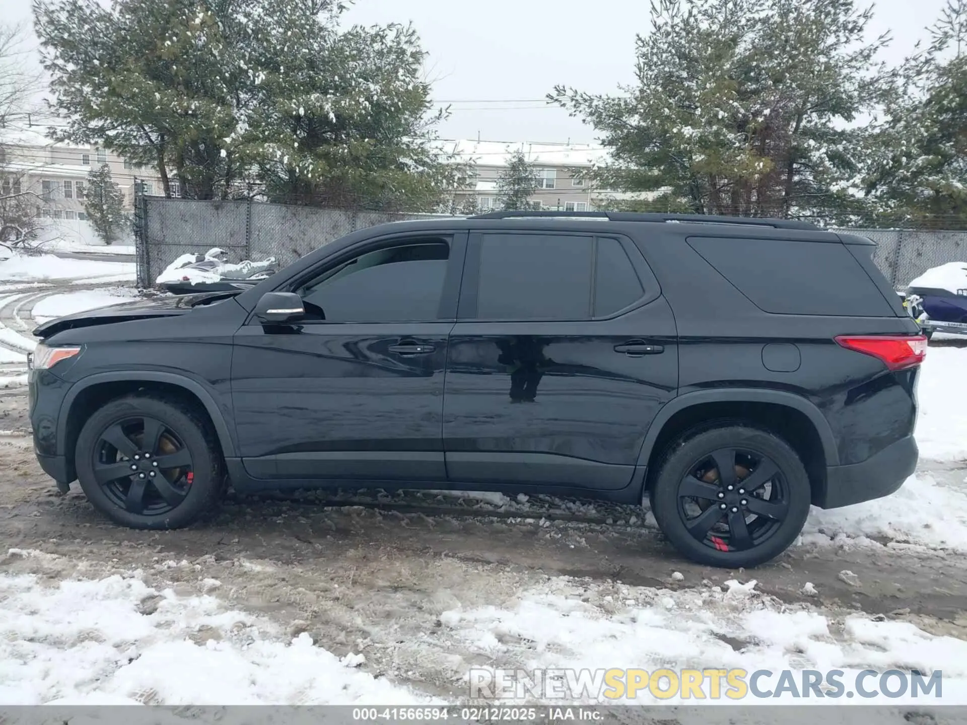 14 Photograph of a damaged car 1GNEVHKW0KJ118478 CHEVROLET TRAVERSE 2019