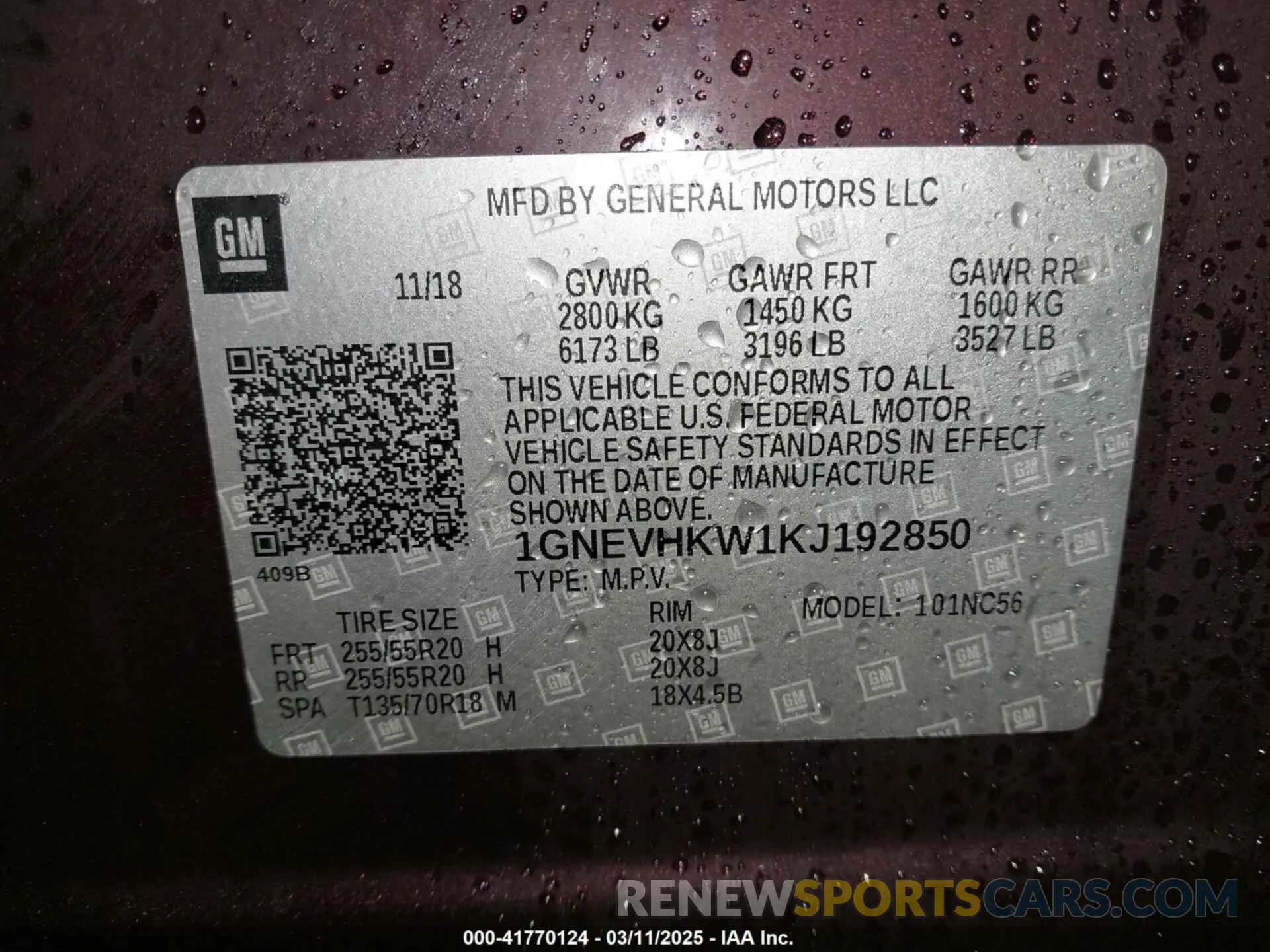 9 Photograph of a damaged car 1GNEVHKW1KJ192850 CHEVROLET TRAVERSE 2019