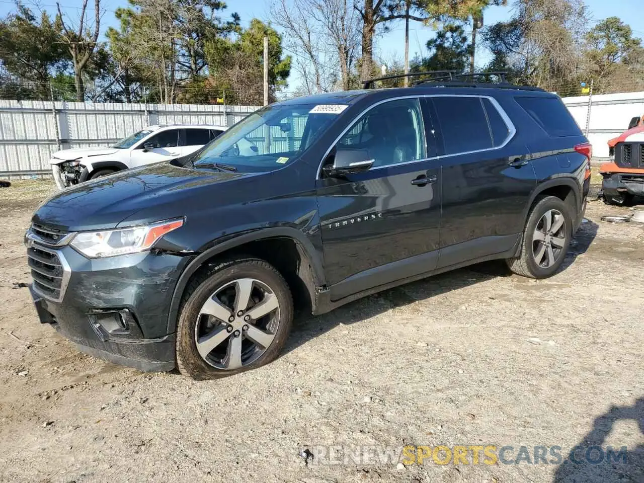 1 Photograph of a damaged car 1GNEVHKW2KJ170954 CHEVROLET TRAVERSE 2019