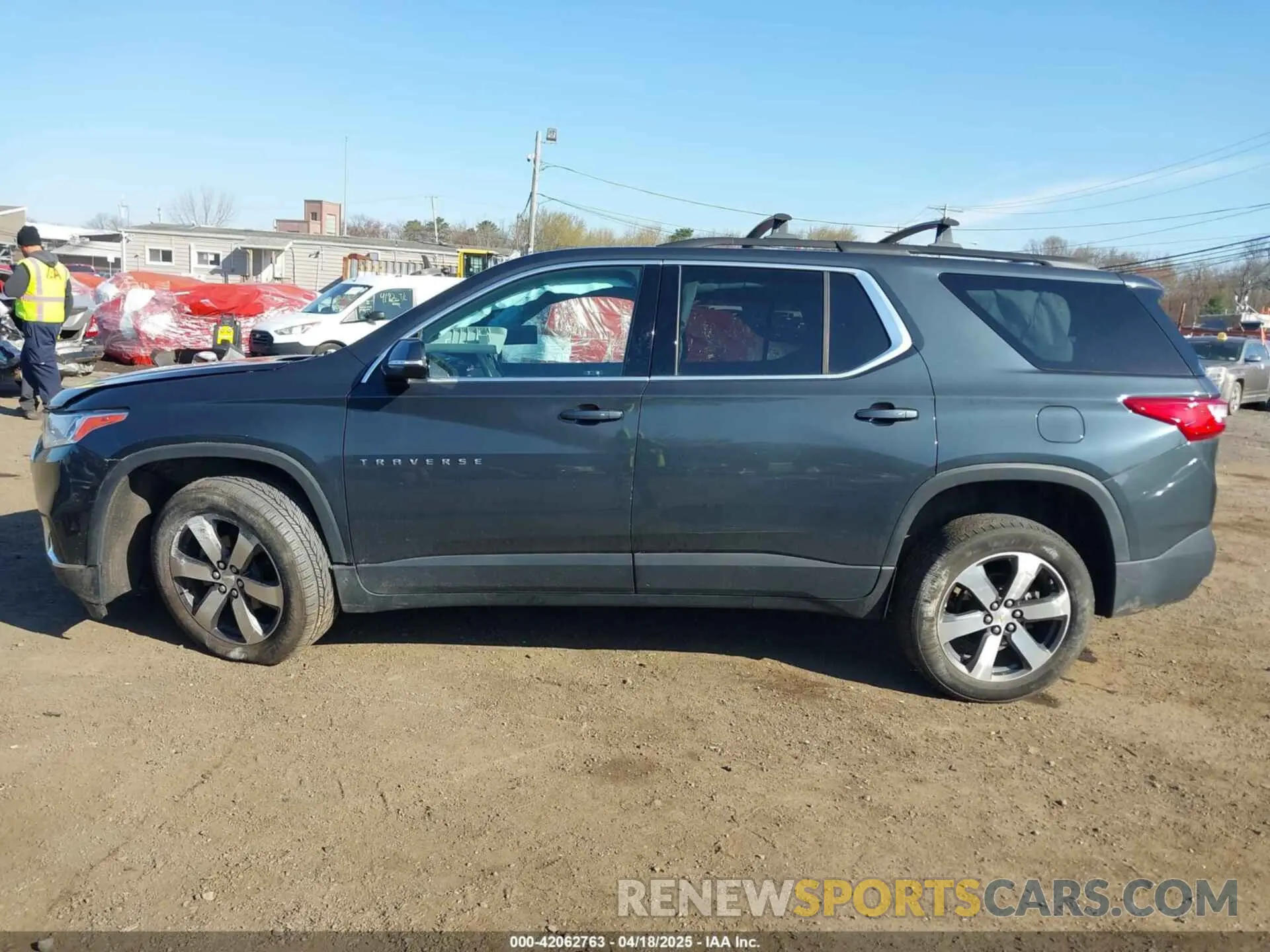 14 Photograph of a damaged car 1GNEVHKW4KJ138829 CHEVROLET TRAVERSE 2019