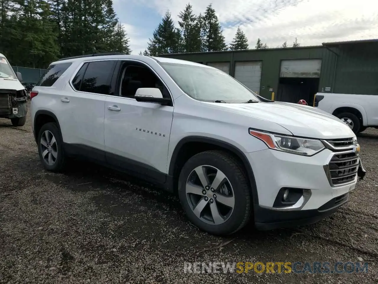 4 Photograph of a damaged car 1GNEVHKW5KJ297715 CHEVROLET TRAVERSE 2019